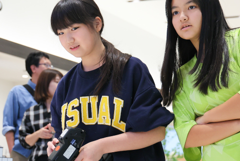 科学のびっくり箱!なぜなにレクチャーの様子